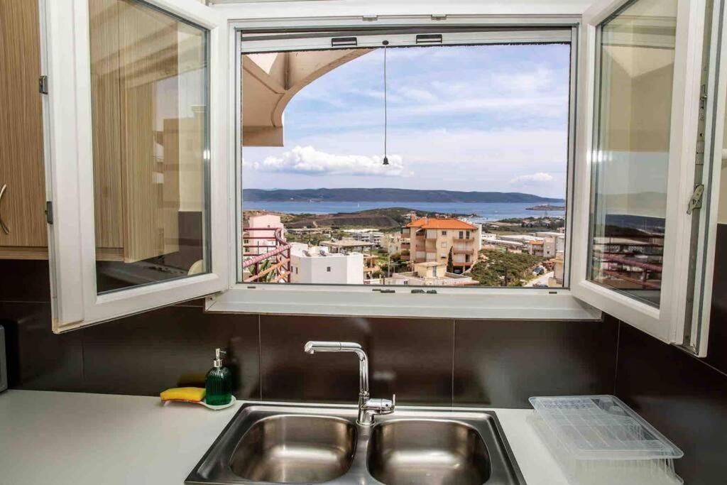 Lavrio Seaview 2Bdr Apt 4 Min Dive From The Sea Экстерьер фото